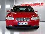 Volvo V70 2006 Punainen