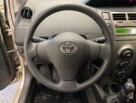 Toyota Yaris 2010 Hopea