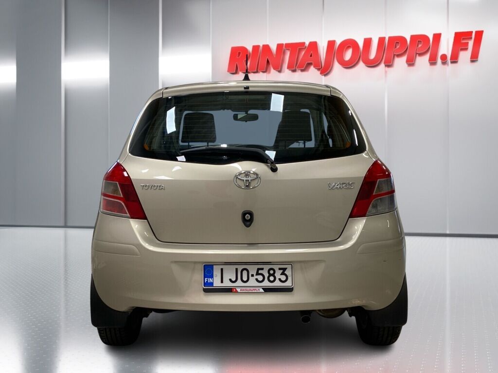 Toyota Yaris 2010 Hopea