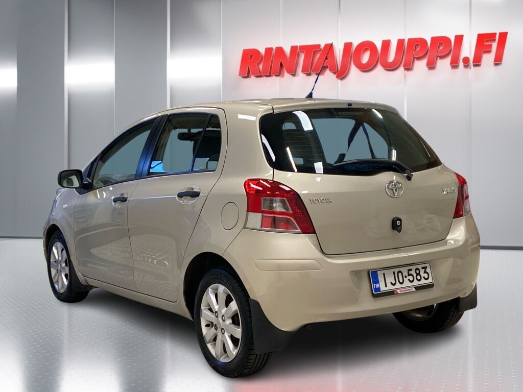 Toyota Yaris 2010 Hopea