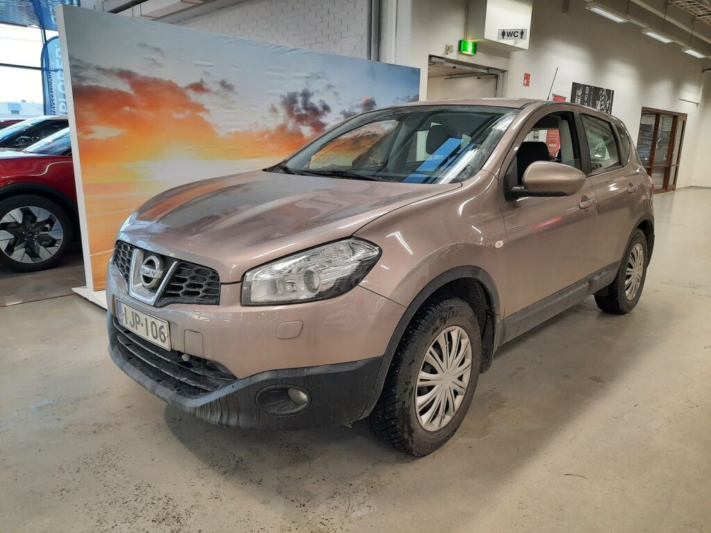 Nissan Qashqai 2010 Ruskea (beige)