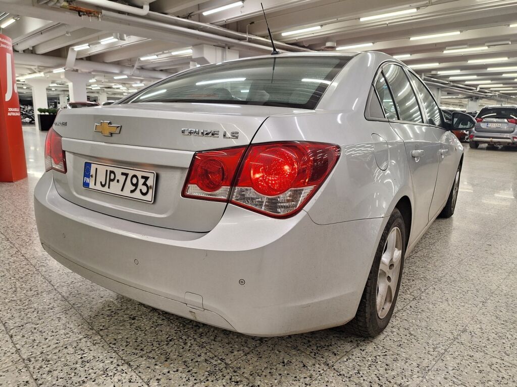 Chevrolet Cruze 2011 Hopea