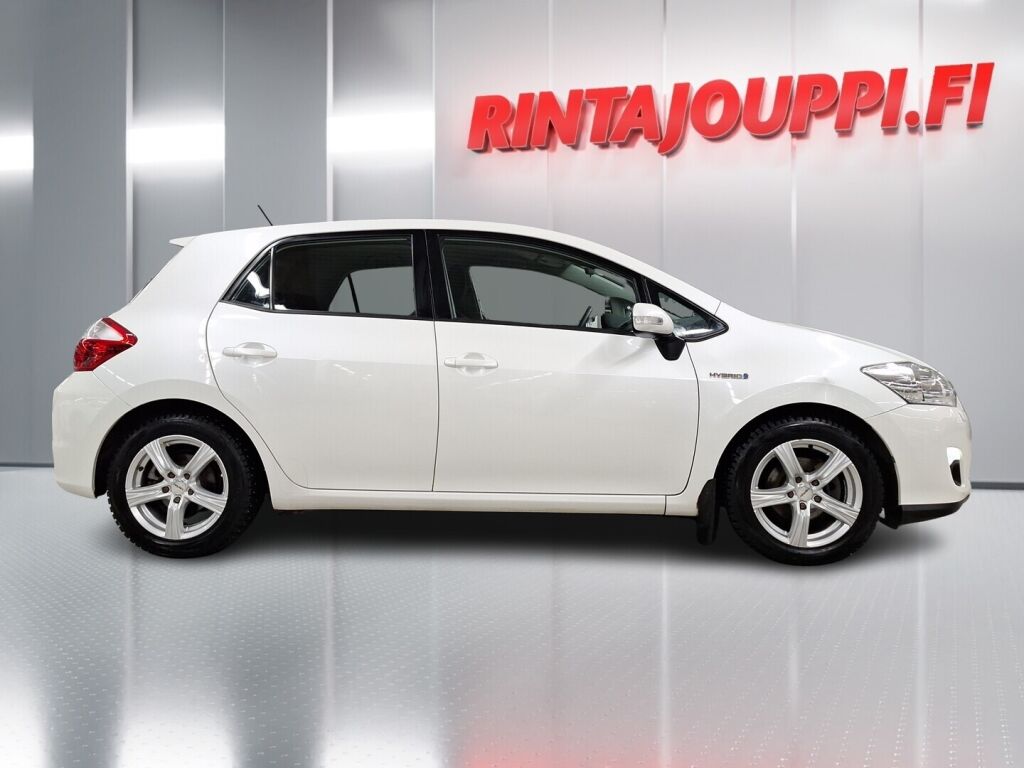 Toyota Auris 2012 Valkoinen