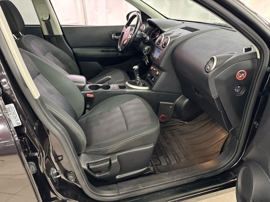 Nissan Qashqai+2 2012 Violetti