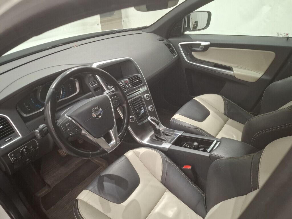 Volvo XC60 2014 Valkoinen