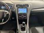 Ford Mondeo 2017 Punainen