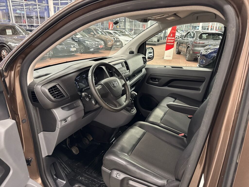 Toyota Proace 2017 Ruskea (beige)