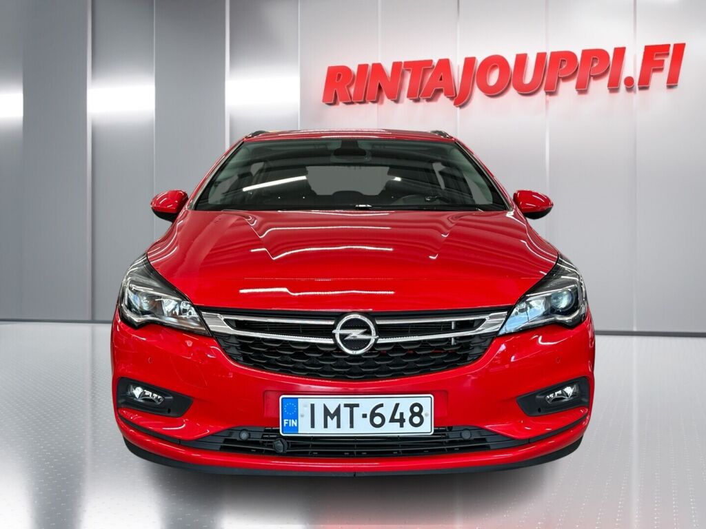 Opel Astra 2017 Punainen