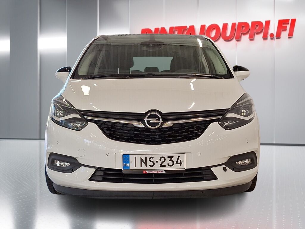 Opel Zafira 2017 Valkoinen