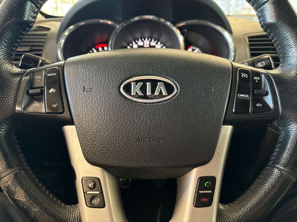 Kia Sorento 2012 Musta