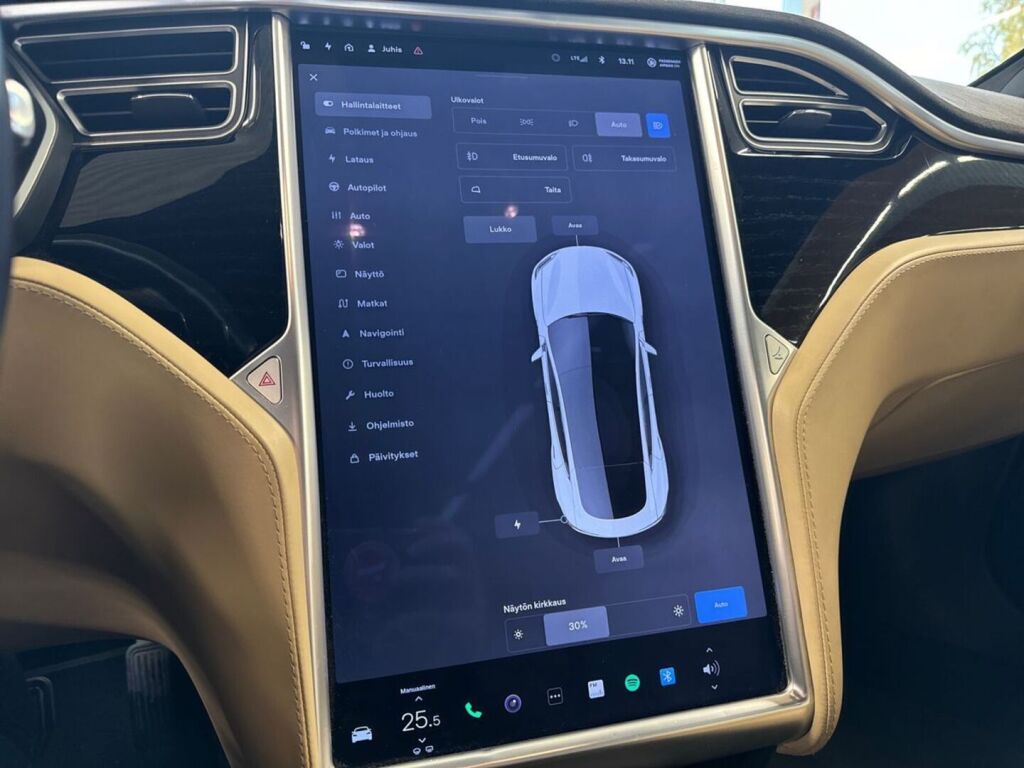 Tesla Model S 2017 Valkoinen