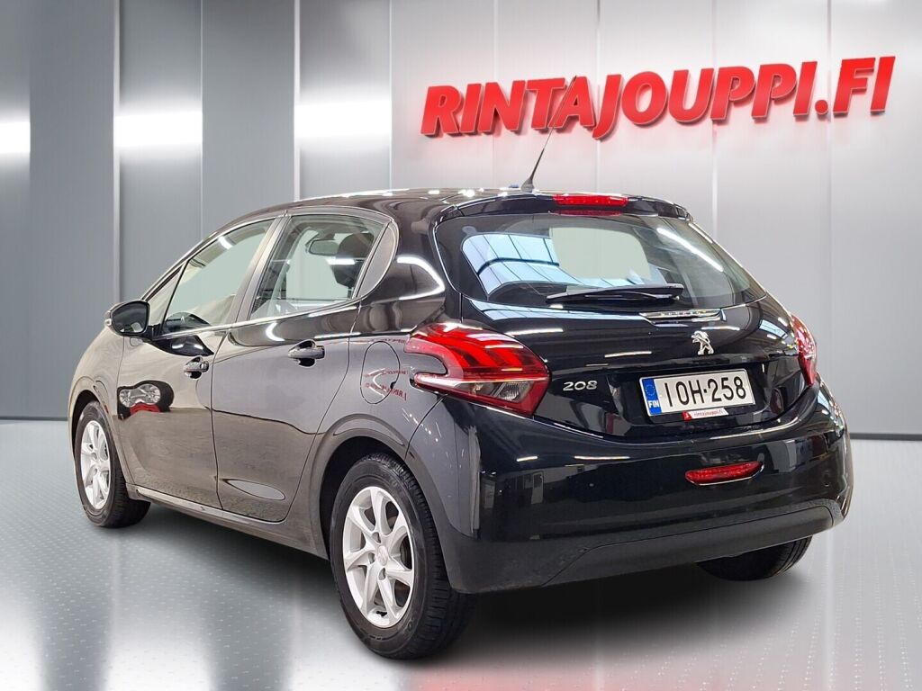 Peugeot 208 2018 Musta