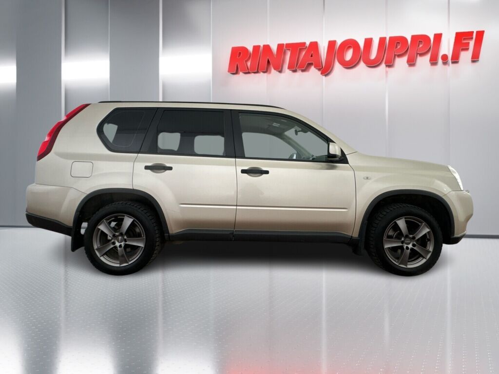 Nissan X-TRAIL 2008 Ruskea (beige)