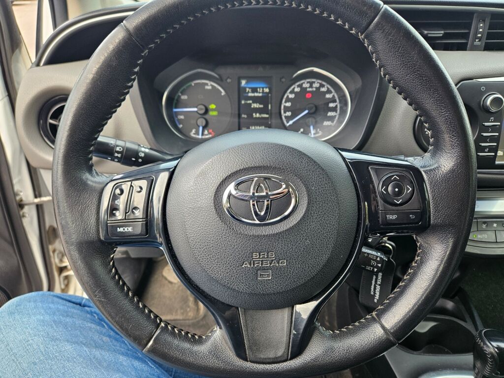 Toyota Yaris 2019 Valkoinen