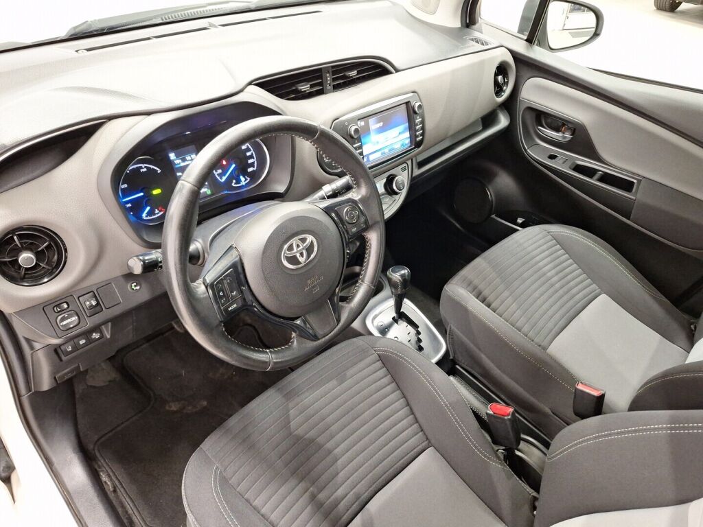 Toyota Yaris 2019 Valkoinen