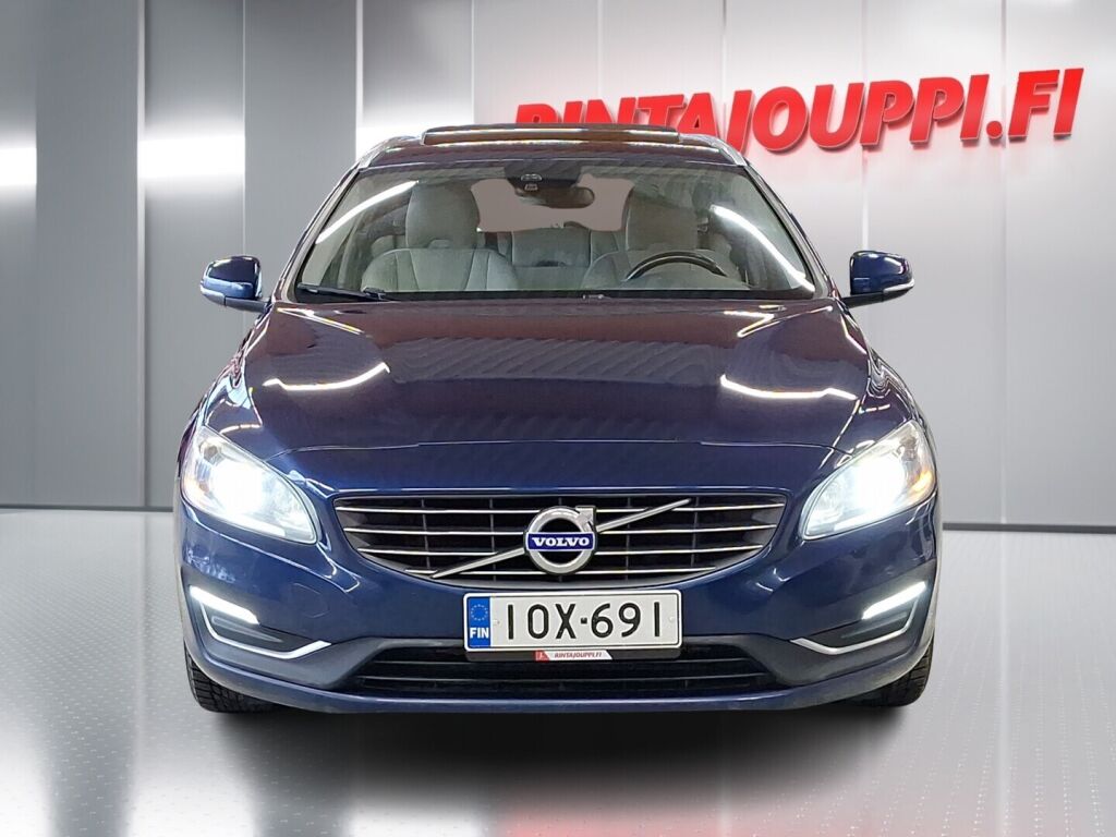 Volvo V60 2015 Sininen