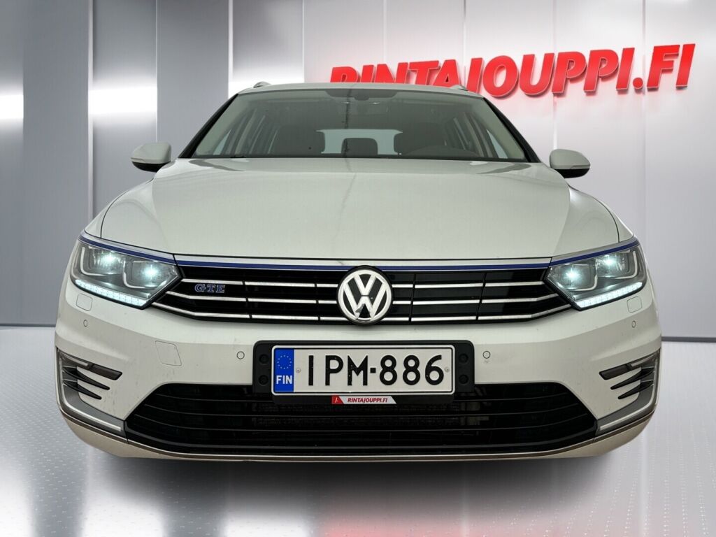 Volkswagen Passat 2016 Valkoinen