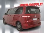 Volkswagen Multivan 2022 Punainen