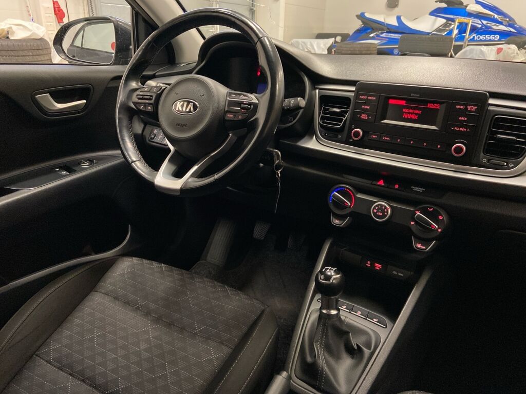 Kia Rio 2020 Harmaa