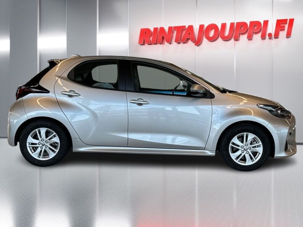 Toyota Yaris 2023 Hopea