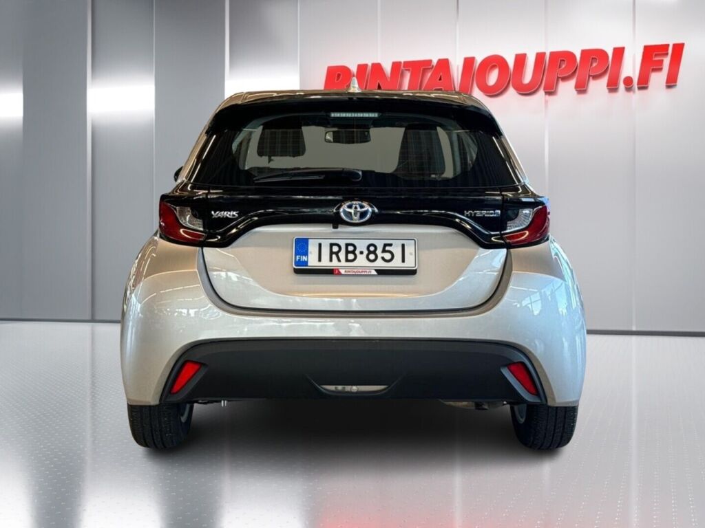 Toyota Yaris 2023 Hopea