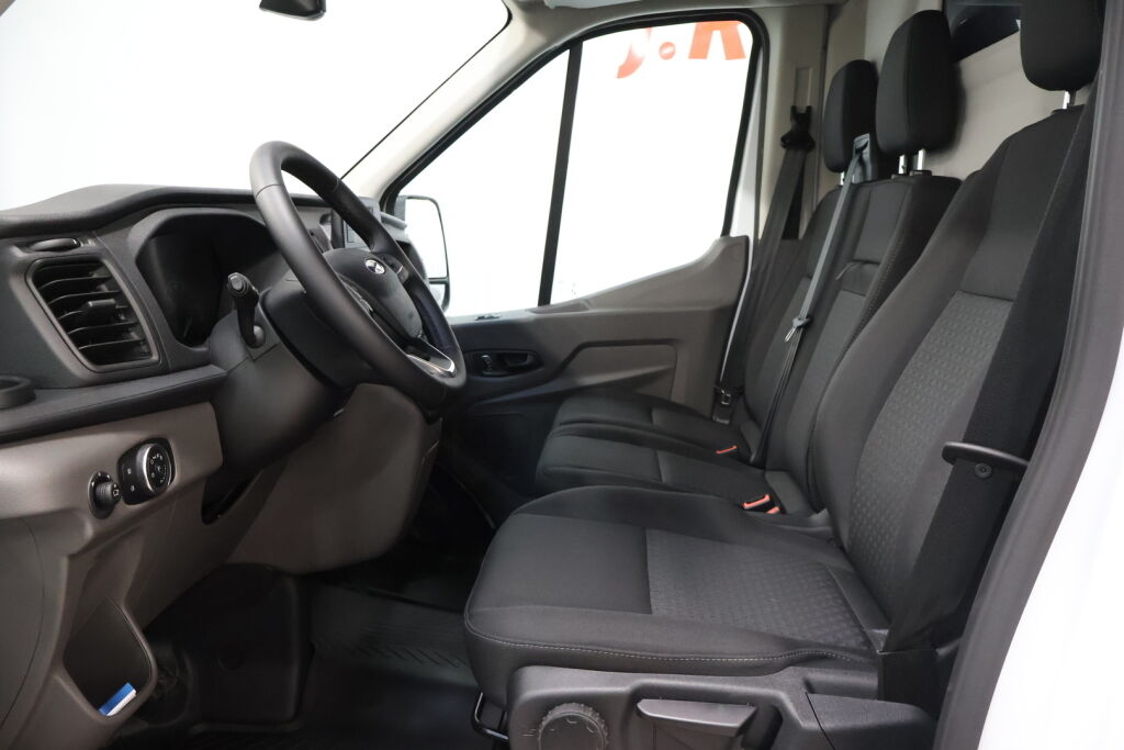 Ford Transit 2024 Frozen White