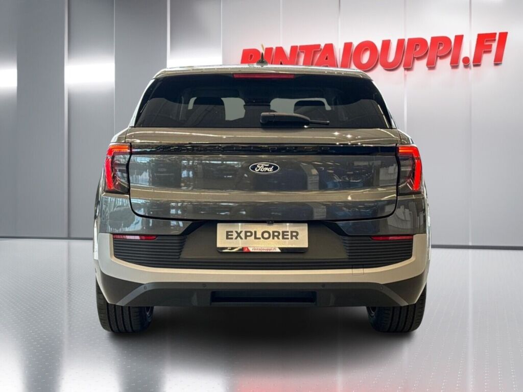 Ford Explorer 2024 Magnetic