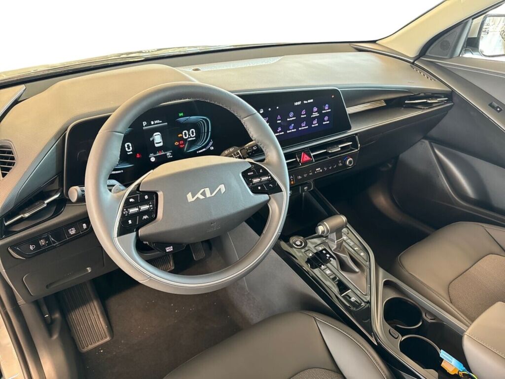 Kia Niro 2025 Harmaa