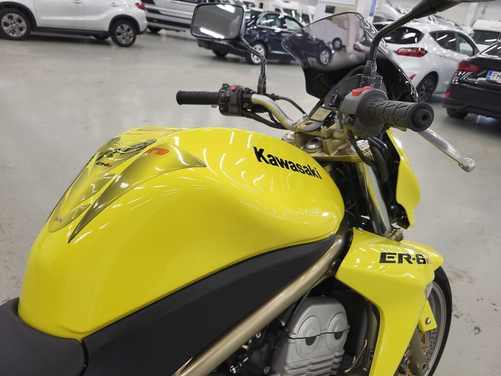 Kawasaki ER-6N 2006 ES O 102