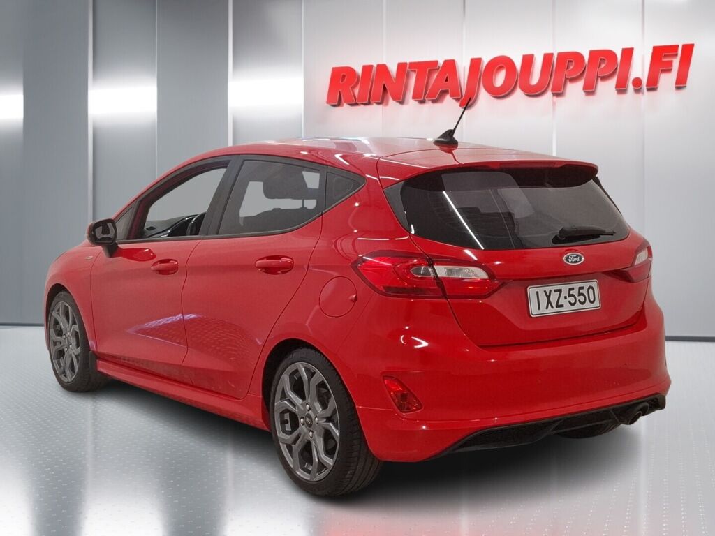 Ford Fiesta 2020 Punainen