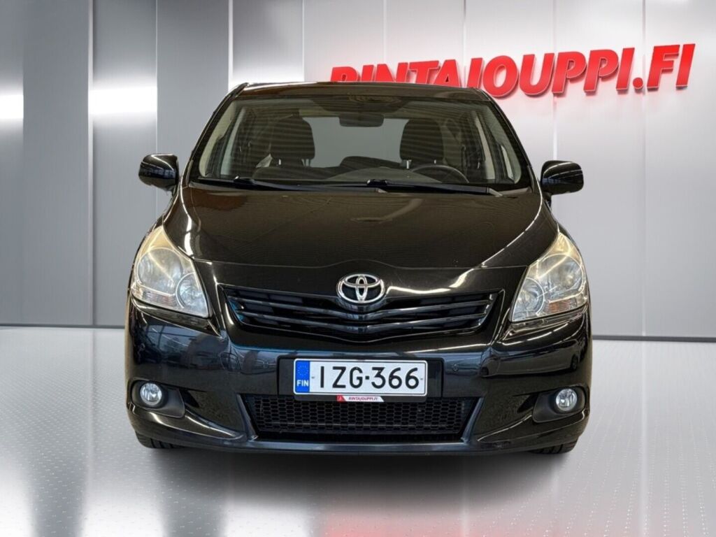 Toyota Verso 2011 Musta