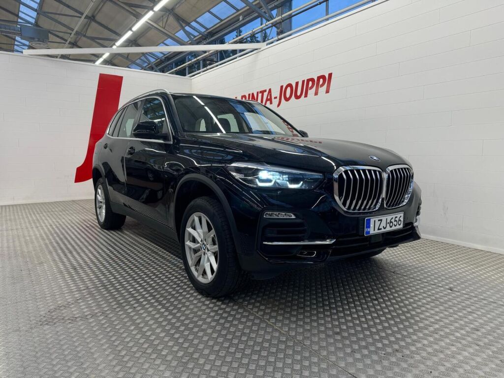 BMW X5 2021 Musta