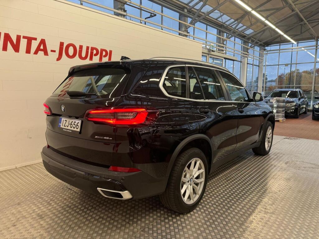 BMW X5 2021 Musta