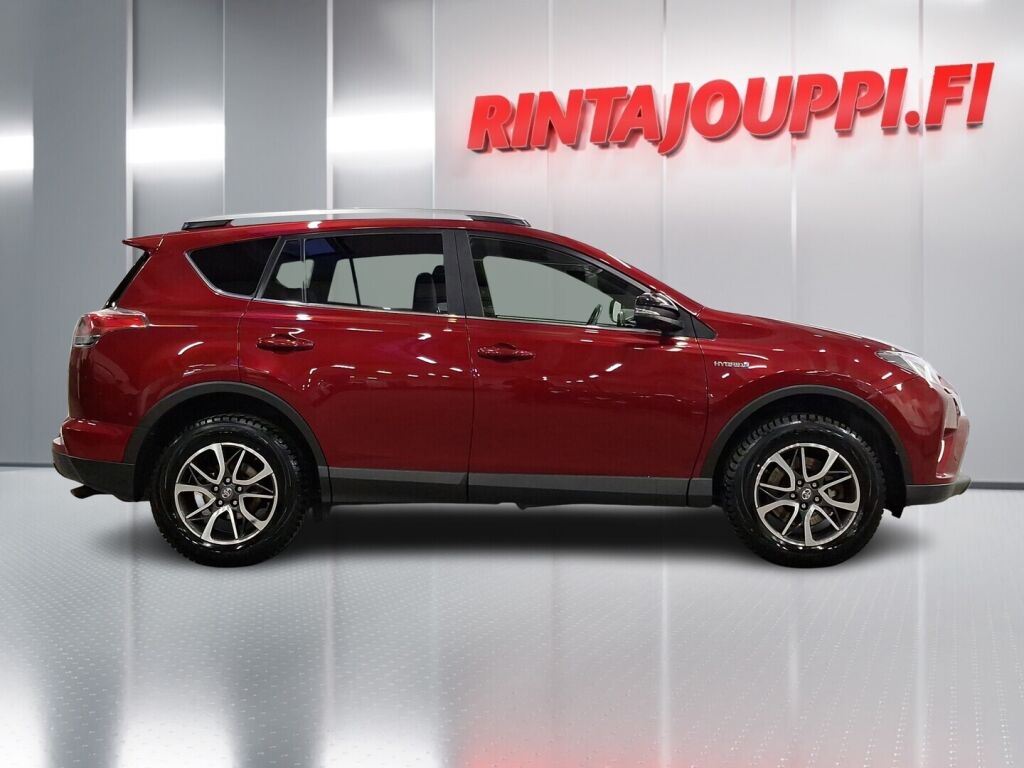 Toyota RAV4 2018 Punainen