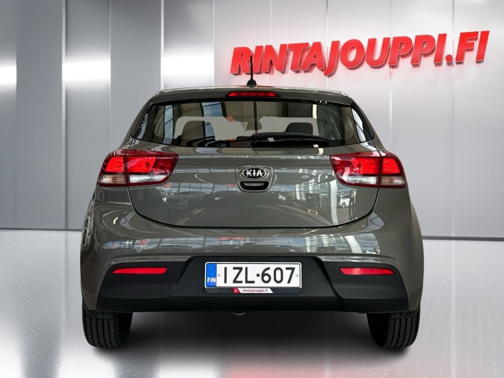 Kia Rio 2022 Vihreä