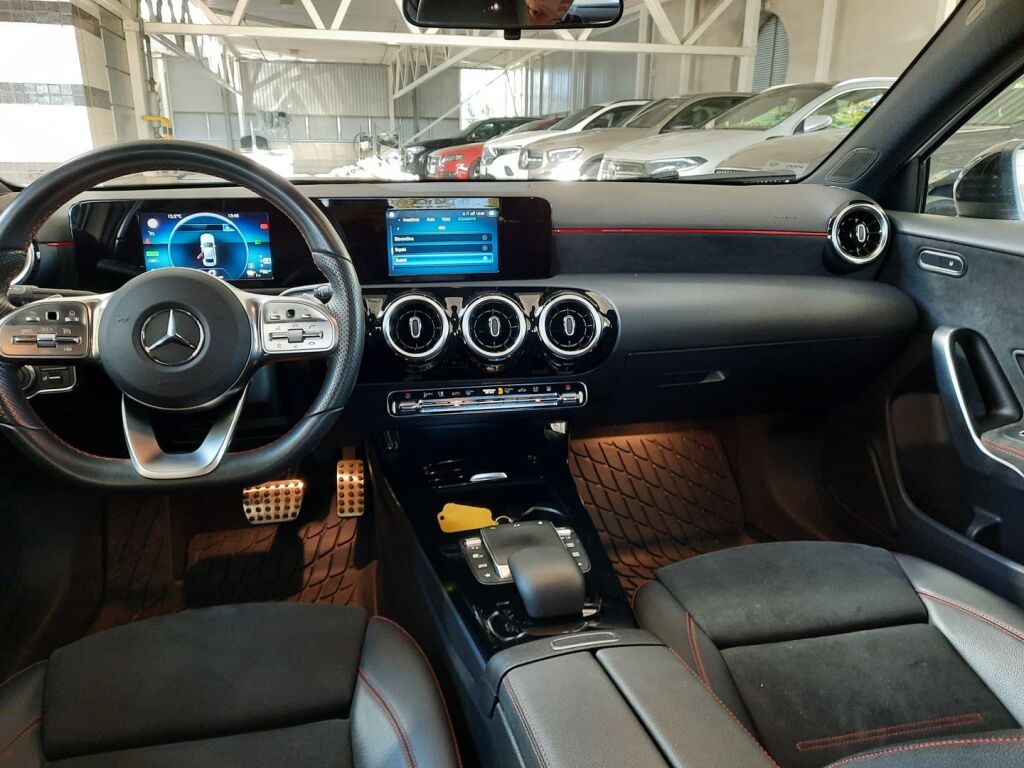 Mercedes-Benz A 2021 