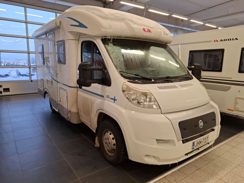 Adria Coral Sport 575 SP 2008 Valkoinen