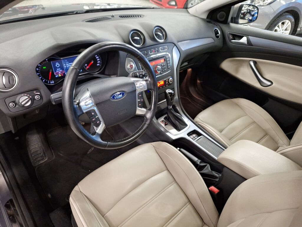 Ford Mondeo 2011 Ruskea (beige)