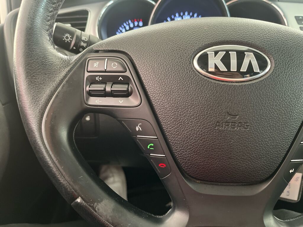 Kia Ceed 2013 Hopea