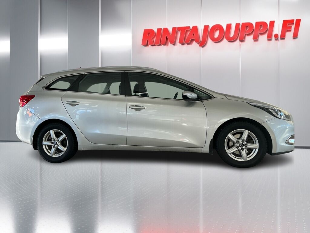 Kia Ceed 2013 Hopea