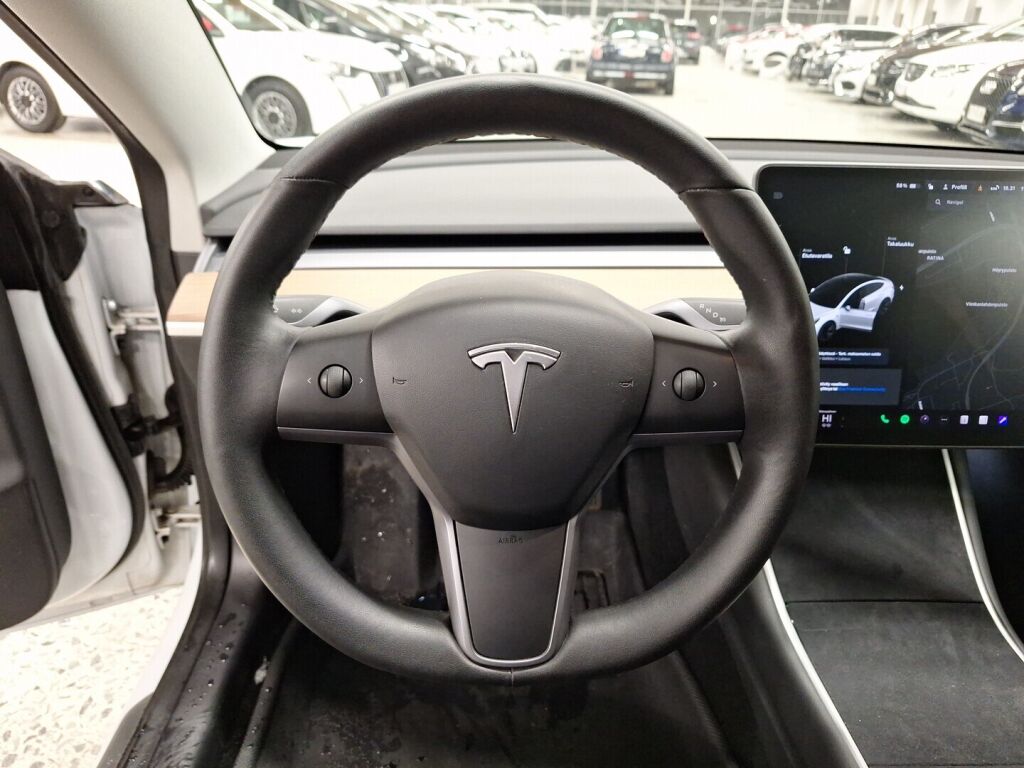 Tesla Model 3 2020 Valkoinen