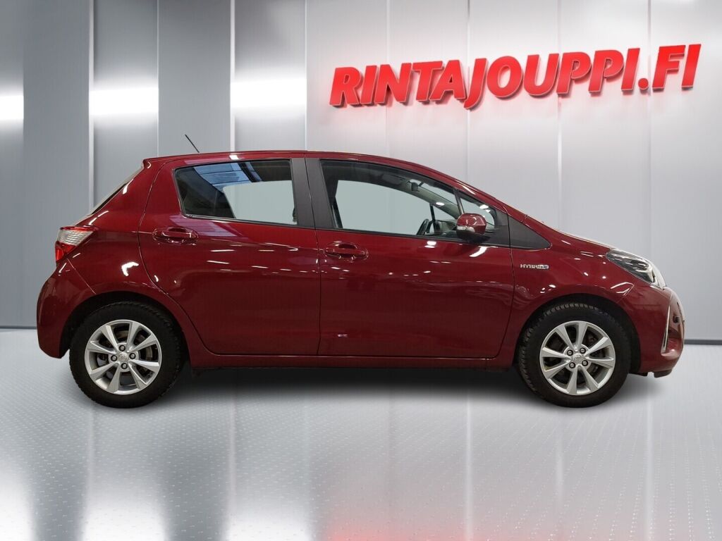 Toyota Yaris 2018 Punainen