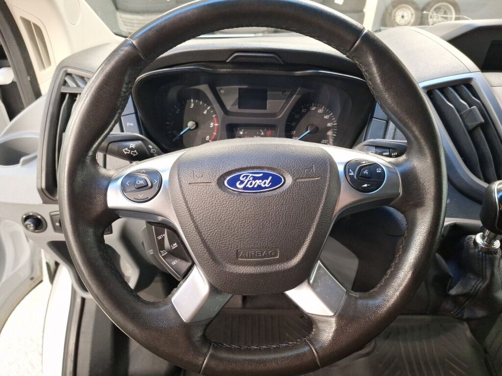 Ford Transit 2018 Valkoinen