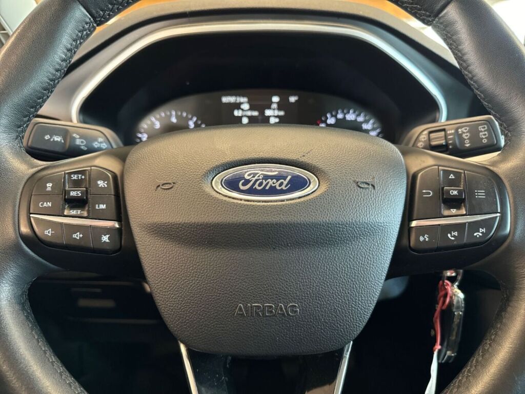 Ford Focus 2019 Valkoinen