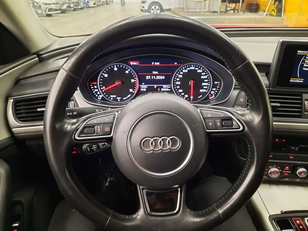 Audi A6 2016 Punainen