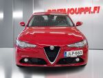 Alfa Romeo Giulia 2017 Punainen