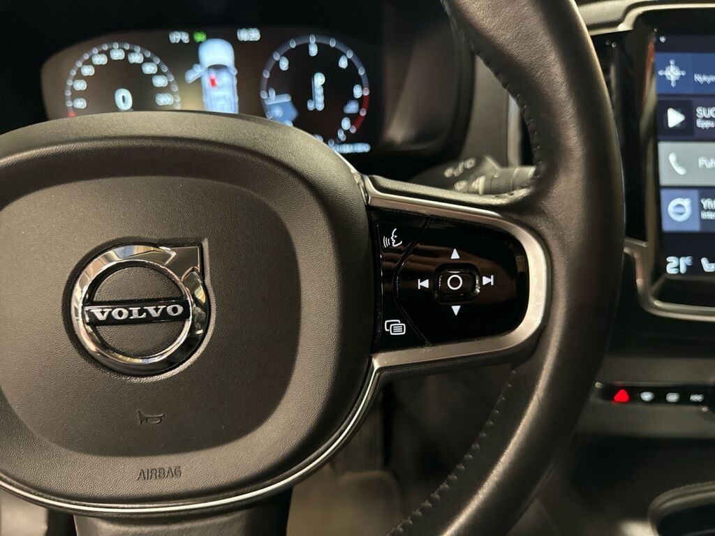 Volvo XC90 2016 Musta