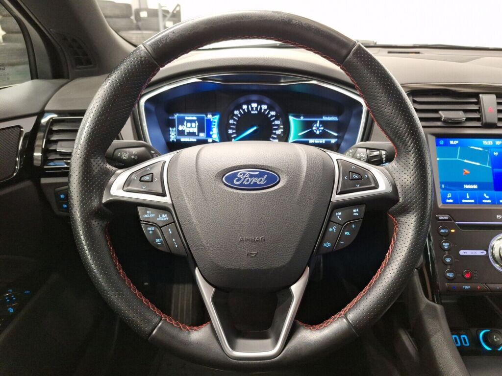 Ford Mondeo 2021 Valkoinen