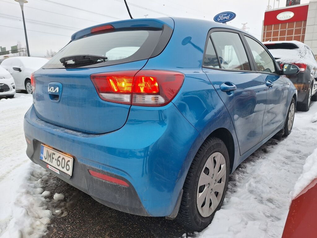 Kia Rio 2022 Sininen