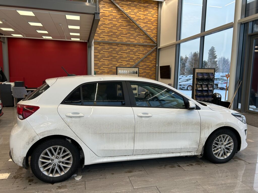 Kia Rio 2021 Valkoinen